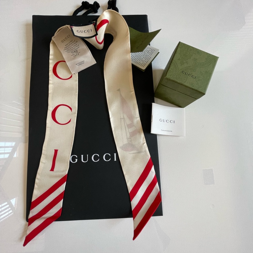 Authentic NEW GUCCI Gucci print Silk Neck Bow - Picture 6 of 9